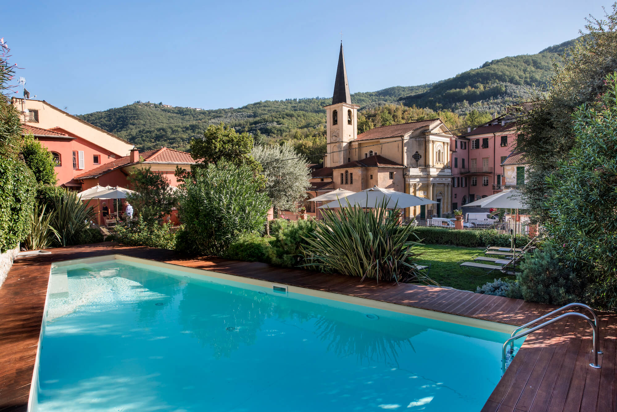 Relais del maro. green hotel, Borgomaro , Liguria