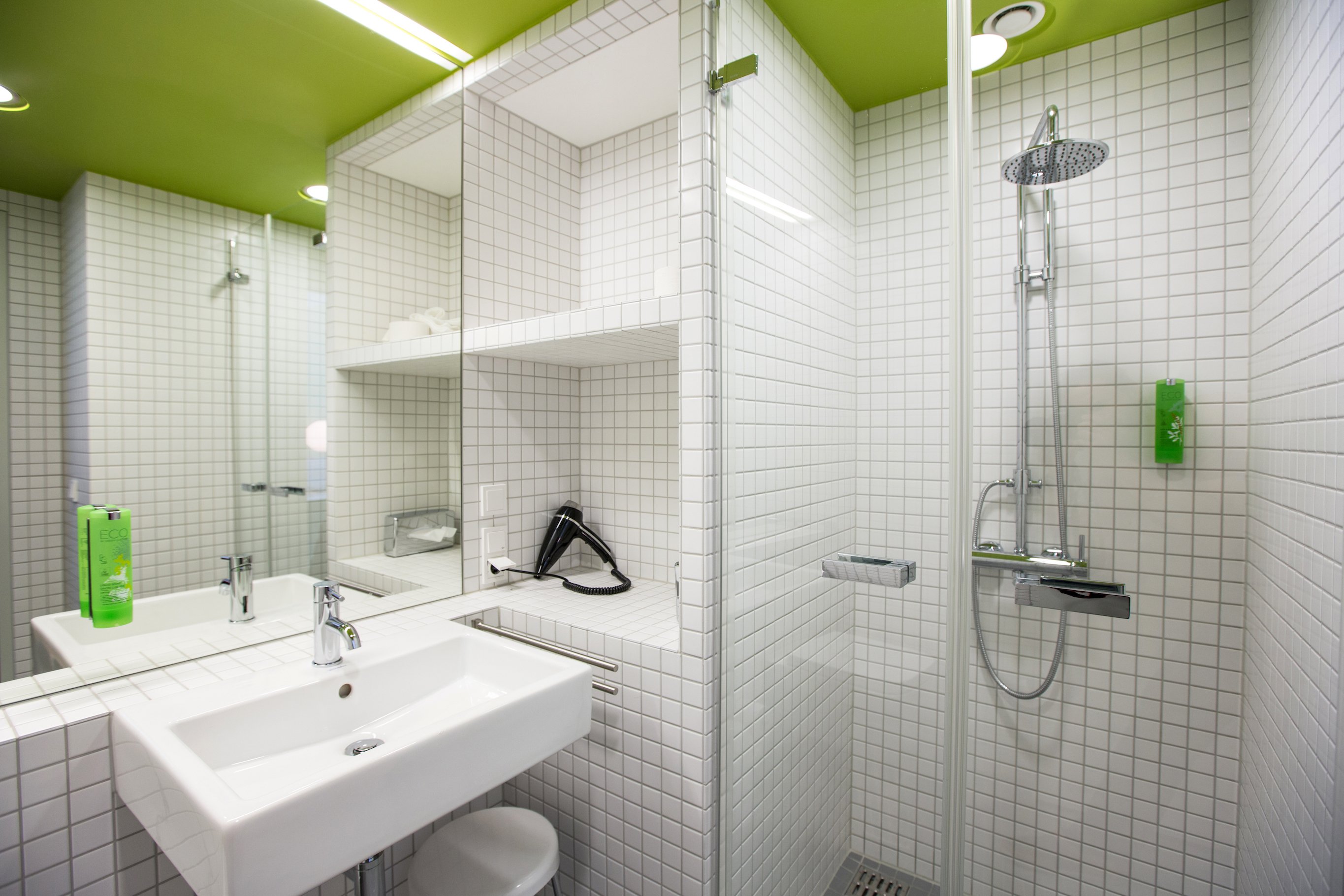 Green City Hotel Vauban-Bathroom