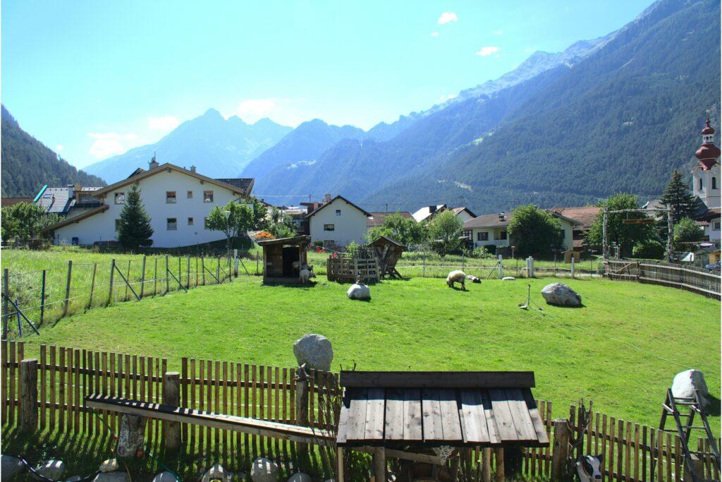 Summit Lodges, Öko Chalets, Pfunds, Österreich