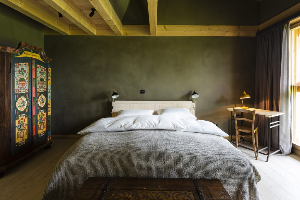 Nachhaltig übernachten im Gut Sonnehausen in einem ehemaligen Bauernhaus – Blick ins Zimmer