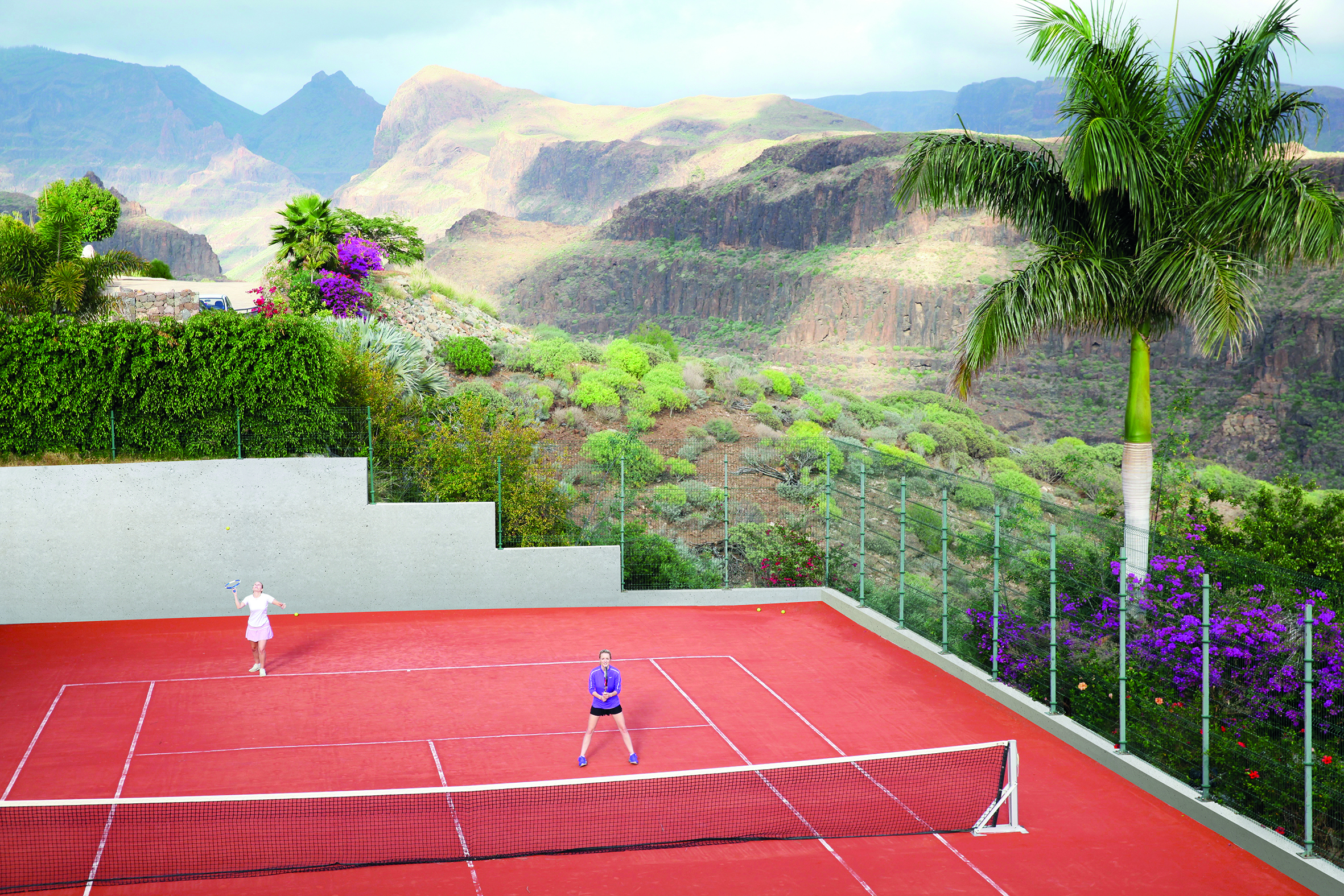 Tennis at the hotel on Gran Canary