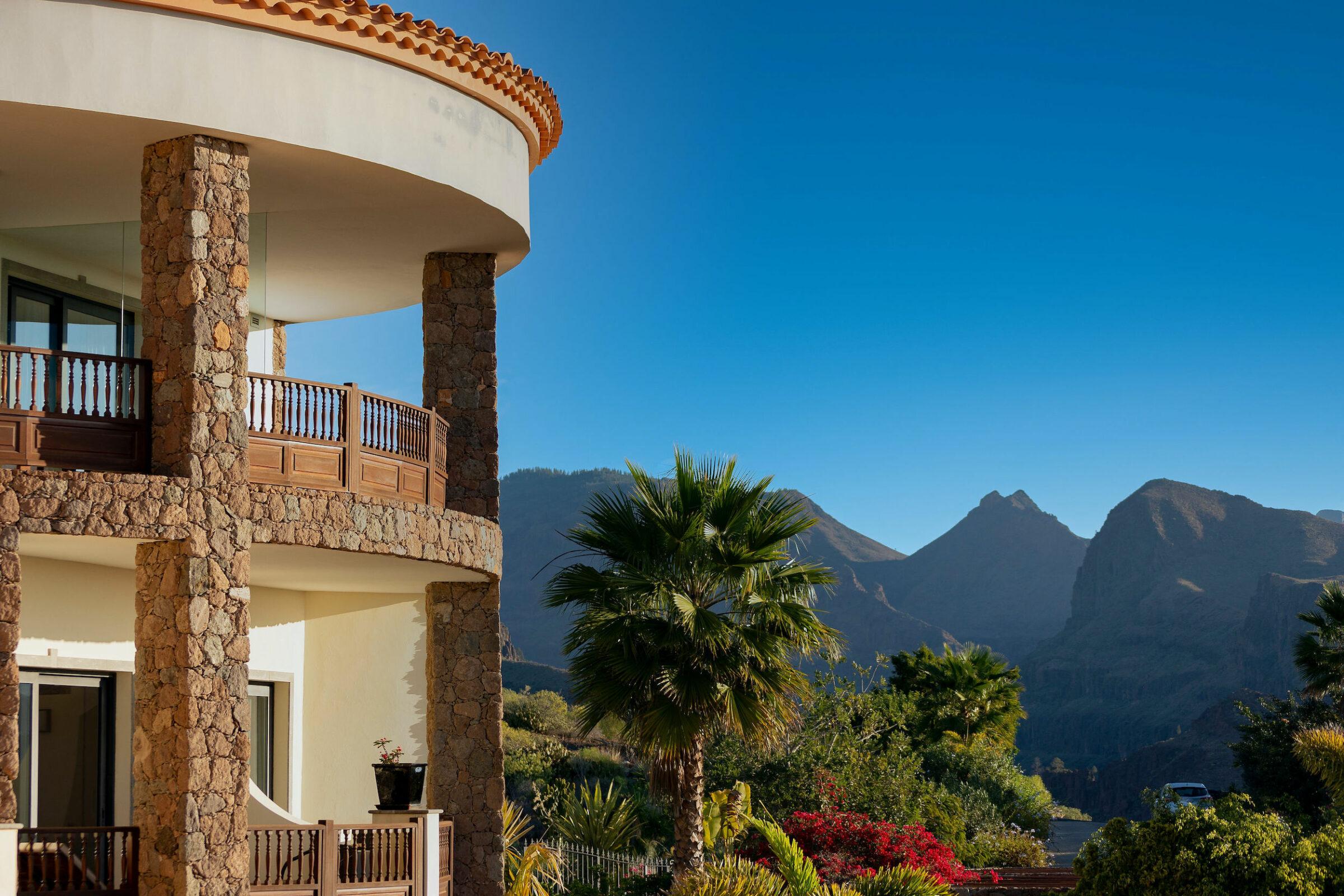 Nachhaltig reisen auf Gran Canaria im Hotel Casa Leon mit Blick auf die Berge