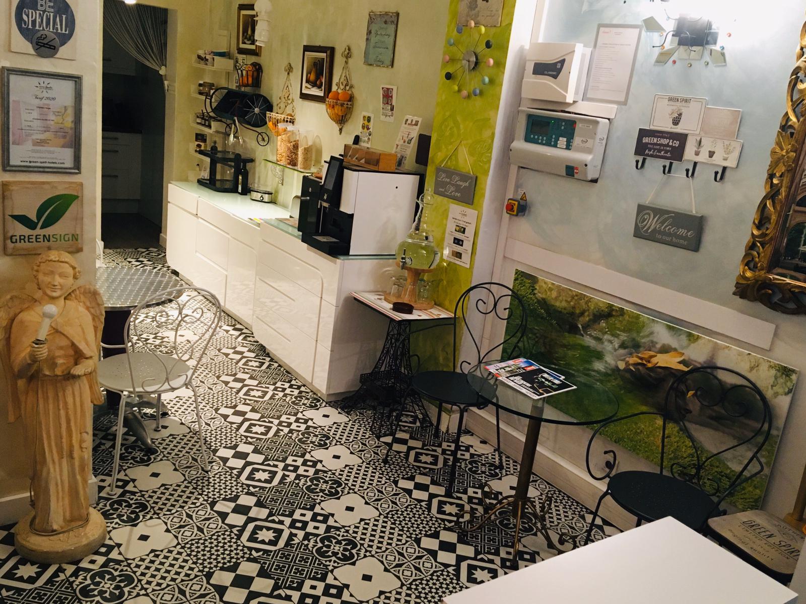 Nachhaltiges Frühstück im grünen Hotel Amélie in Paris