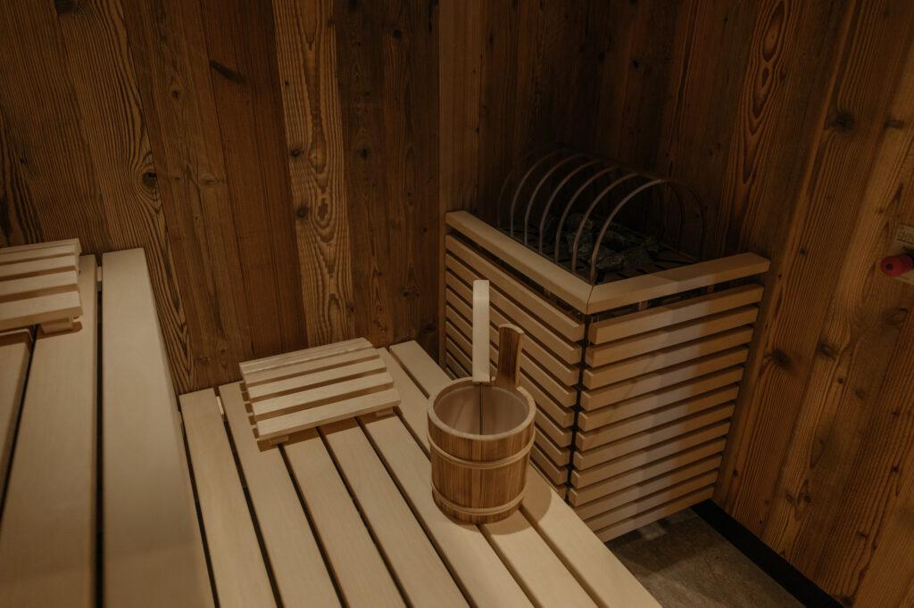 Private Sauna im nachhaltigen Waldchalet der hygna Chalets in Österreich